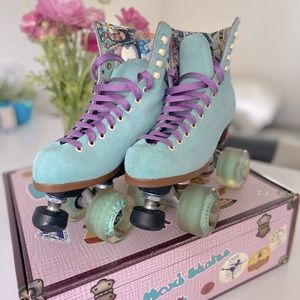 Moxi Lolly roller skates Bundle size 6 floss